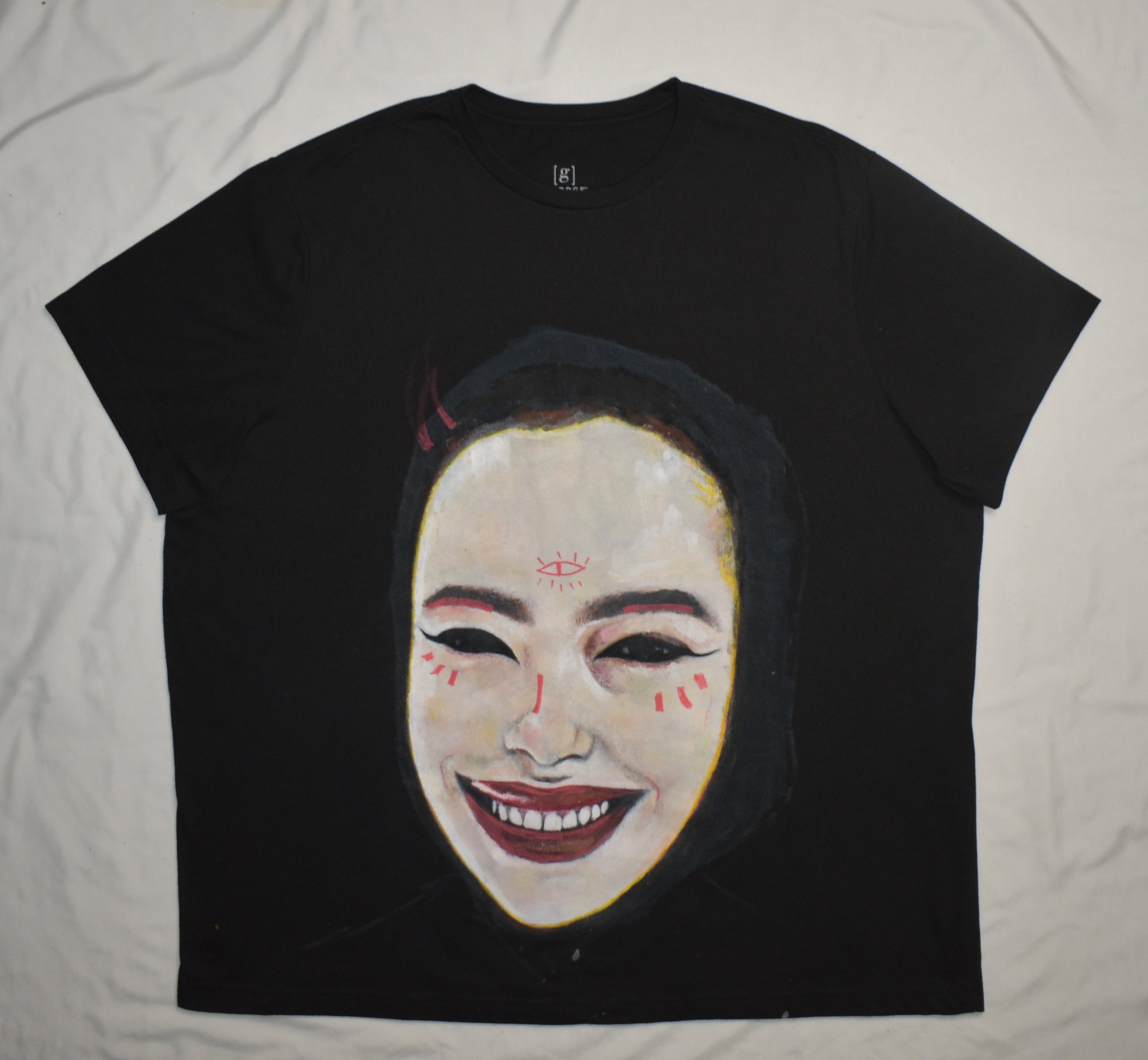 Smiling Girl with Marks – Black Tee