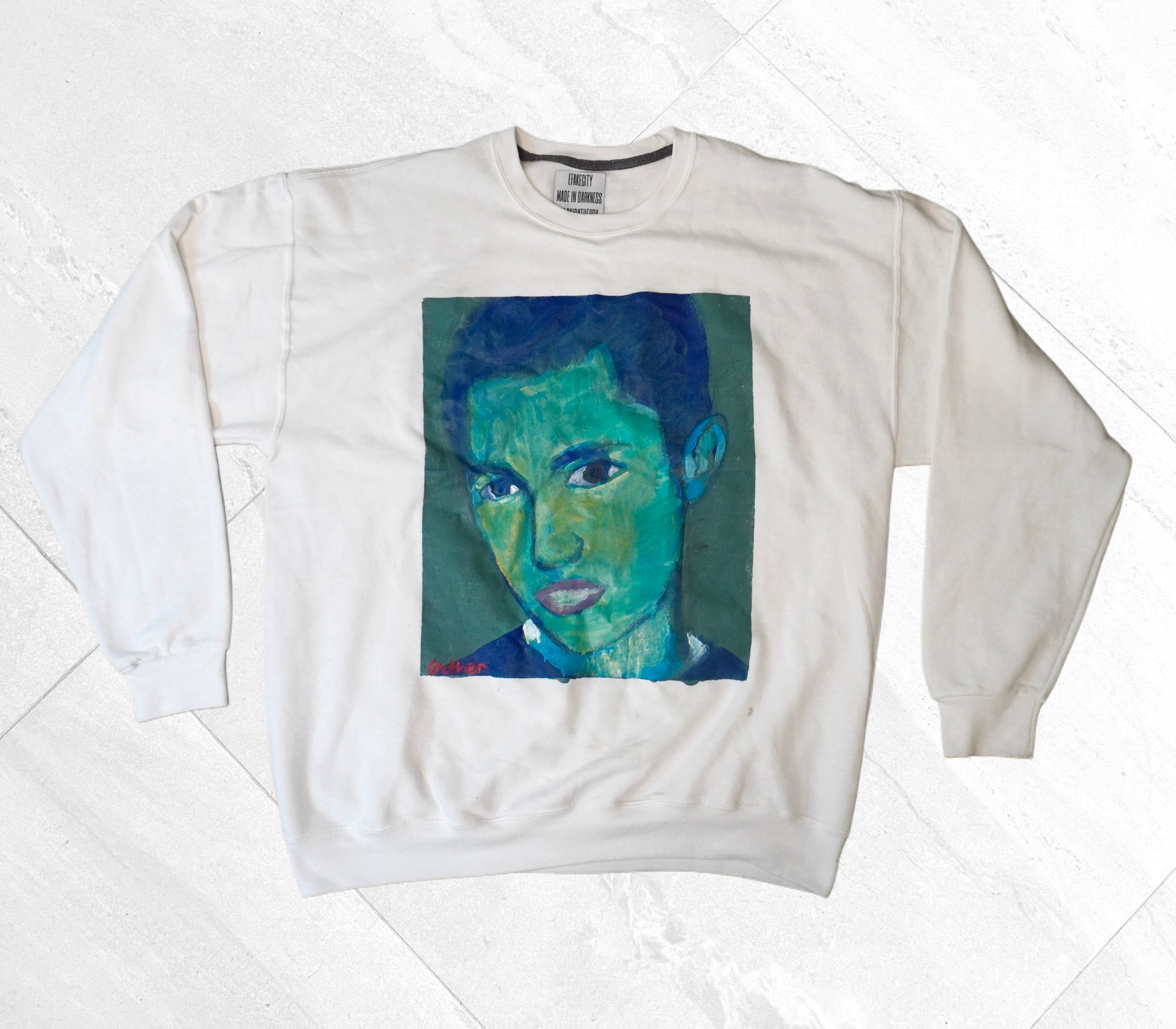 White Crewneck – Green Portrait