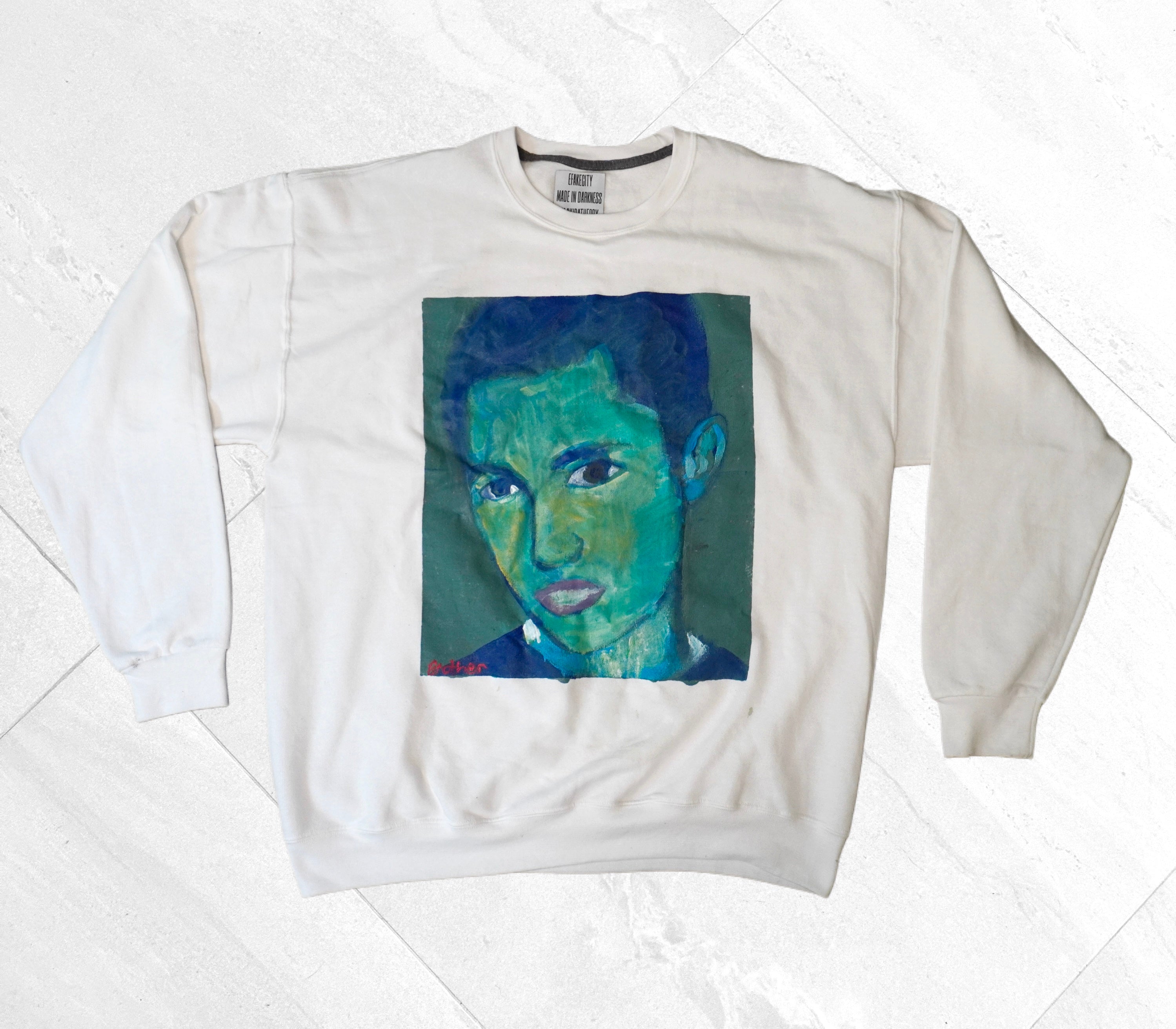 White Crewneck – Green Portrait
