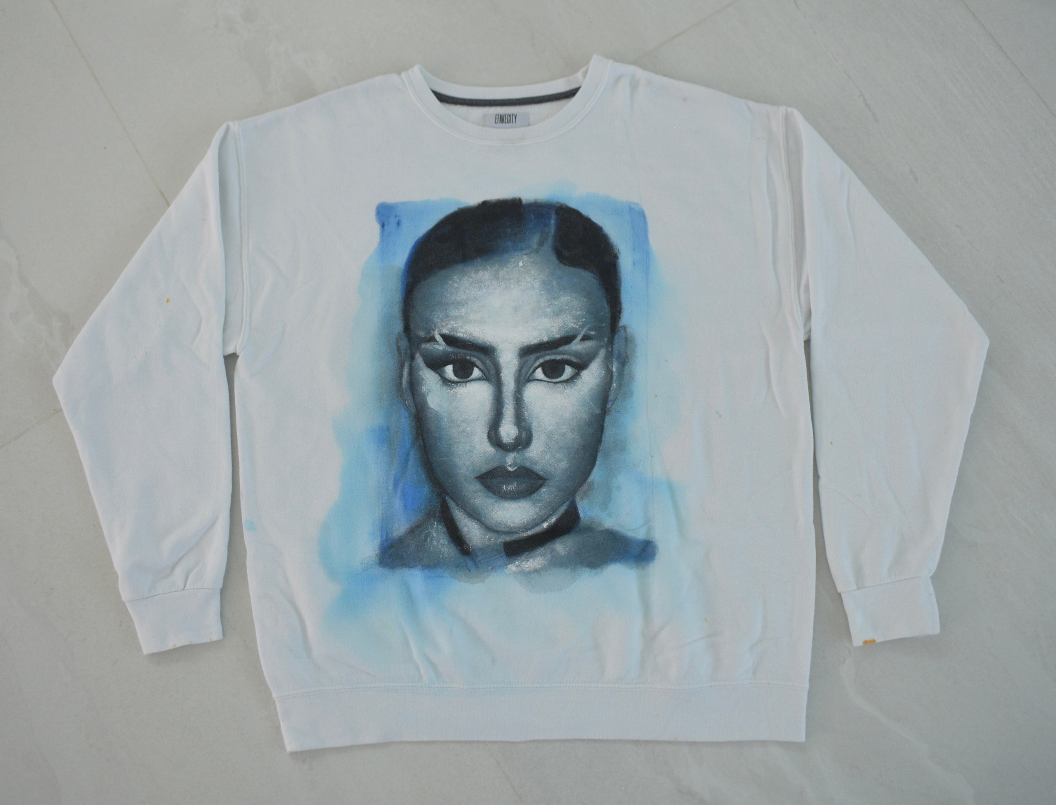 Blue Aura Woman – White Crewneck